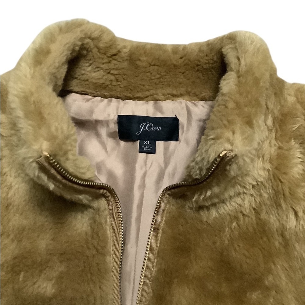 J crew Faux Fur Vest with Zipper - Picture 2 of 3